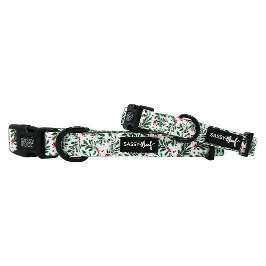 Dog Collar - Under the Mistletoe - XS